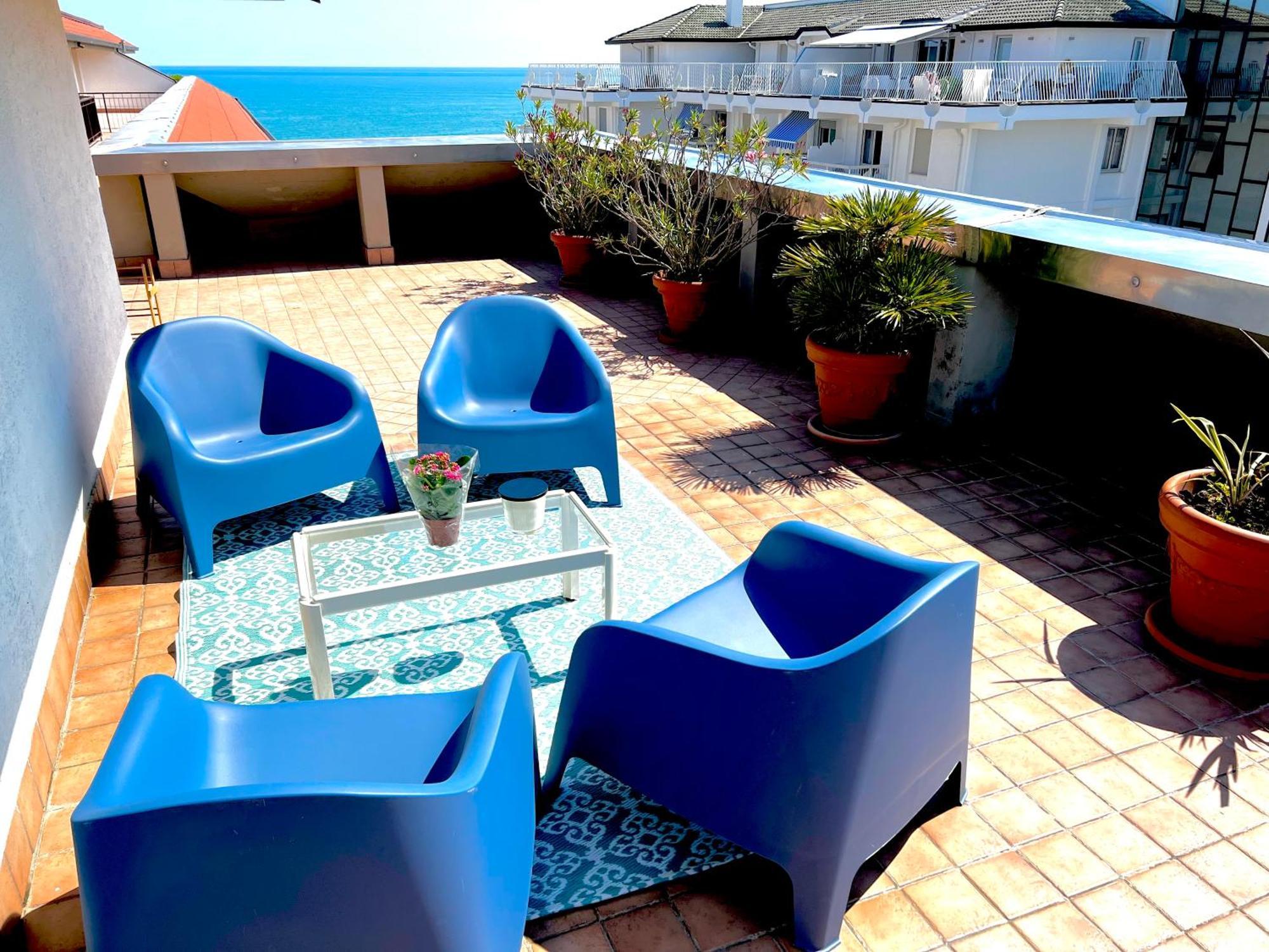 Appartamento Blue Moon Penthouse Lido di Jesolo Esterno foto